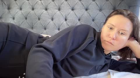 Snapshot of eatmypie69 chatting on September 22, 12:03 pm Nadia Ferreira online show from September 22, 12:03 pm