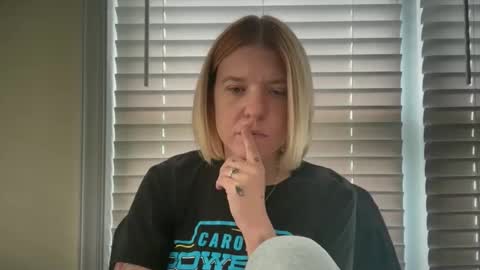 americnbarbie online show from April 28, 12:53 pm