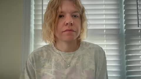 americnbarbie online show from April 23, 12:51 pm