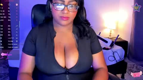ebony__queen2 online show from June 5, 8:15 pm