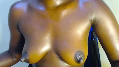 Snapshot of ebony_choco2 chatting on February 28, 2:31 am ebony choco2 online show from February 28, 2:31 am
