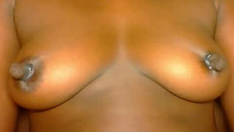 Snapshot of ebony_choco2 chatting on September 17, 4:16 pm ebony choco2 online show from September 17, 4:16 pm