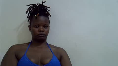 ebony_cuttey30 online show from April 19, 5:29 am