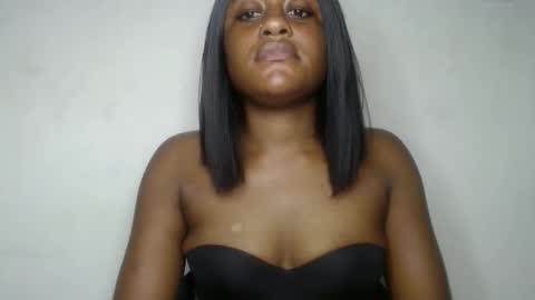 Snapshot of ebony_fatass chatting on September 30, 11:09 pm Ella online show from September 30, 11:09 pm