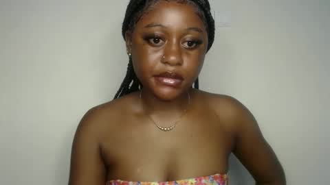 Snapshot of ebony_fatass chatting on September 14, 7:17 am Ella online show from September 14, 7:17 am