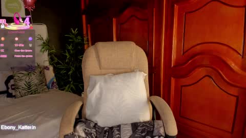 ebony_katterin online show from April 1, 1:41 pm