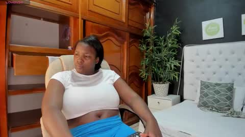Snapshot of ebony_katterin chatting on September 16, 2:58 pm ebony_katterin online show from September 16, 2:58 pm