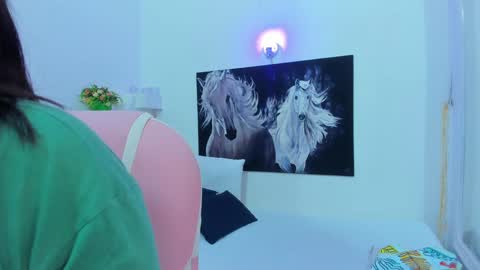 Snapshot of ebony_katterin chatting on February 8, 8:10 pm ebony_katterin online show from February 8, 8:10 pm