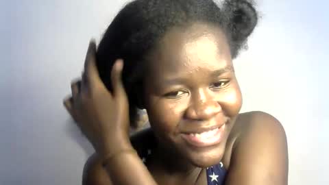ebony_lynne online show from May 1, 8:28 am