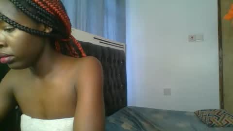 Snapshot of ebony_meeky chatting on October 3, 9:47 am ebony_meeky online show from October 3, 9:47 am