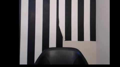 Ella online show from November 25, 1:08 am