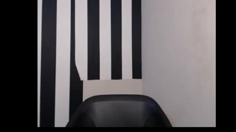 Ella online show from October 29, 1:47 pm