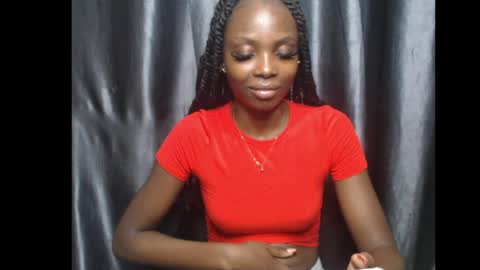 Ella online show from April 26, 5:43 pm