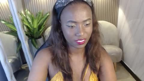 Snapshot of ebony_rose_tf chatting on October 16, 9:39 pm ebony_rose_tf online show from October 16, 9:39 pm