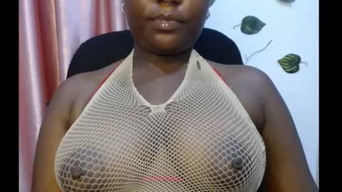 Snapshot of ebony_sexy_queen chatting on September 22, 11:19 am Racheal online show from September 22, 11:19 am