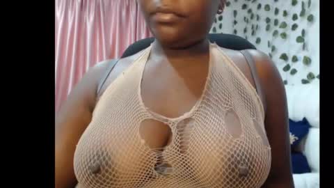 Snapshot of ebony_sexy_queen chatting on September 14, 6:22 am Racheal online show from September 14, 6:22 am
