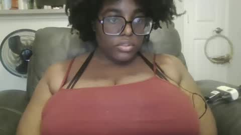 ebonybigtitqueen1 online show from October 9, 8:13 pm