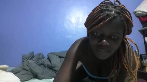 Snapshot of ebonybloom01 chatting on March 7, 12:15 am ebonybloom01 online show from March 7, 12:15 am