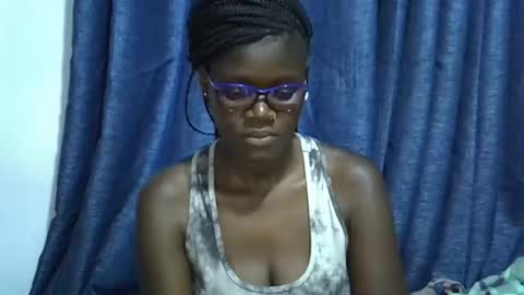 Snapshot of ebonybloom01 chatting on September 14, 7:28 am ebonybloom01 online show from September 14, 7:28 am