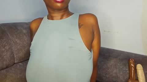 Ebony Melanie online show from November 27, 11:51 pm