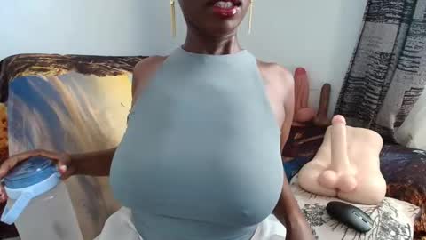 Ebony Melanie online show from February 19, 4:45 am
