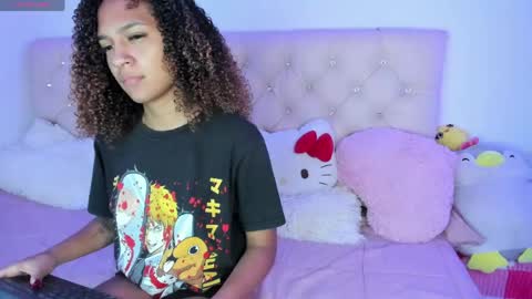 Queen Ebony online show from April 21, 2:15 am