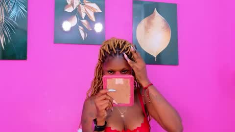 Snapshot of ebonyndsavage chatting on September 29, 8:14 pm ebonyndsavage online show from September 29, 8:14 pm