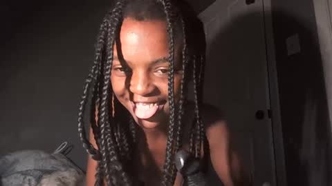 Snapshot of ebonyqueen00 chatting on September 27, 3:30 pm Bliss Thee Siren online show from September 27, 3:30 pm
