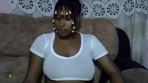 pretty online show from April 24, 1:36 pm