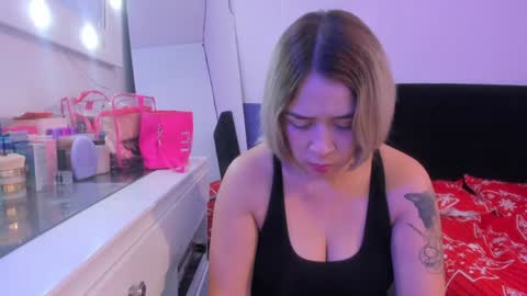 Snapshot of eden_paradise_ chatting on December 12, 1:17 pm BYANCA online show from December 12, 1:17 pm