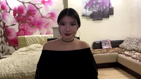 Eri online show from June 6, 9:32 pm