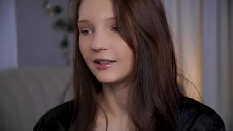 Lisa  online show from April 26, 11:35 pm