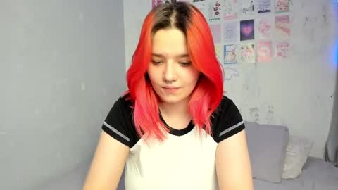 Snapshot of edna_dana chatting on February 4, 6:38 pm Edna online show from February 4, 6:38 pm