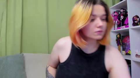 Snapshot of edna_dana chatting on September 11, 8:20 pm Edna online show from September 11, 8:20 pm