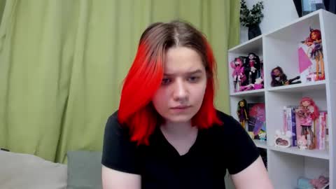 Snapshot of edna_dana chatting on October 2, 8:14 pm Edna online show from October 2, 8:14 pm