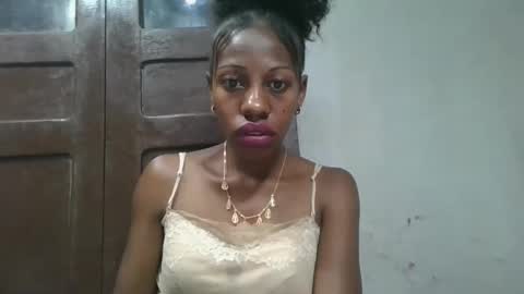 edwige770943 online show from June 3, 8:48 am
