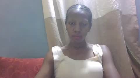 edwige770943 online show from April 17, 3:30 am