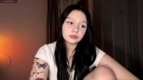 Lois online show from March 9, 2:53 pm