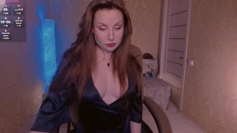 Snapshot of eesmaaarr chatting on February 13, 9:50 pm eesmaaarr online show from February 13, 9:50 pm