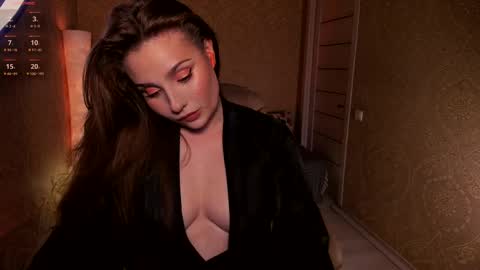 eesmaaarr online show from April 19, 11:51 pm