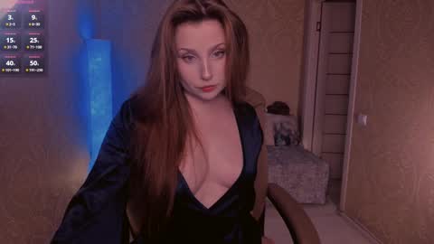 Snapshot of eesmaaarr chatting on February 24, 10:03 pm eesmaaarr online show from February 24, 10:03 pm