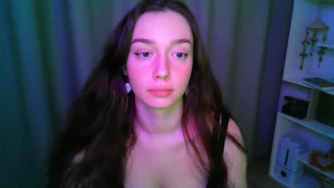 effie_balconii online show from November 14, 1:55 pm