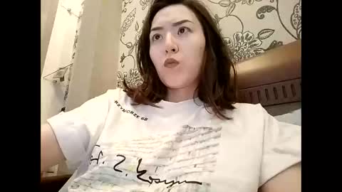 Effy online show from April 25, 3:20 pm