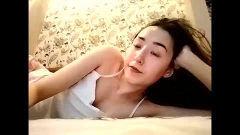 Effy online show from February 24, 3:54 pm