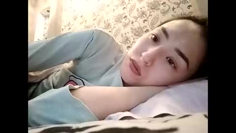 Effy online show from February 25, 4:05 pm