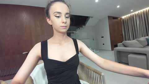 Erik and Alice online show from November 3, 3:21 am