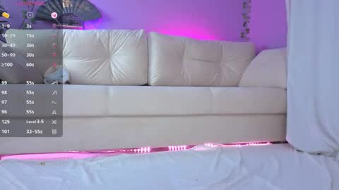 eilinwood online show from April 24, 3:04 pm