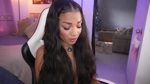 eimi   online show from November 7, 9:53 pm