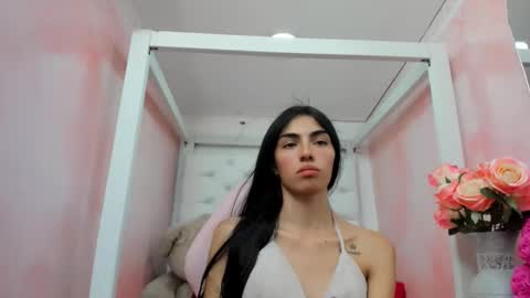 Snapshot of eimy_skinny chatting on October 14, 9:06 pm eimy online show from October 14, 9:06 pm
