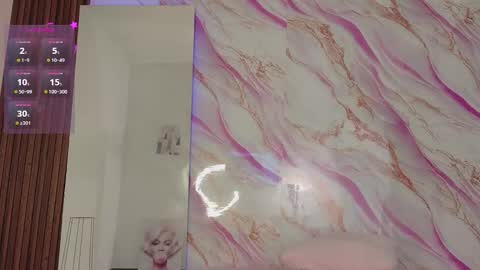 eimyaniston cute online show from February 8, 2:32 pm